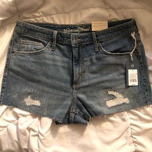 NWT Universal Thread Jean Ripped Shorts